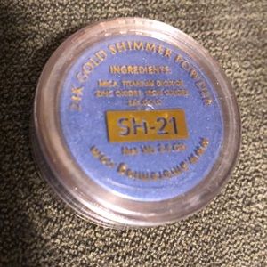 AMORE MIO 24K Shimmer Blue Eyeshadow NEW!